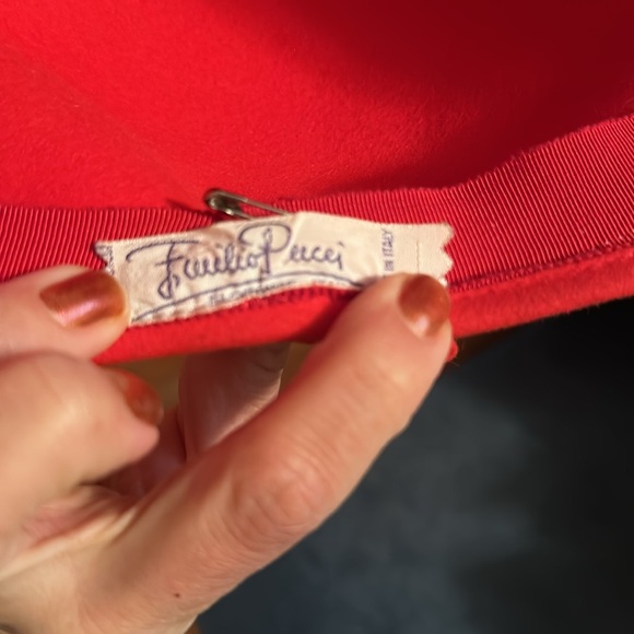 Red wool vintage Asian hat - Picture 5 of 5